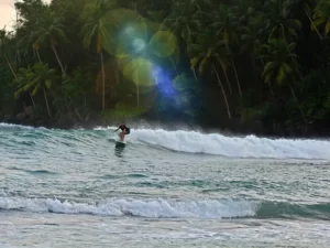 surf-in-mirissa